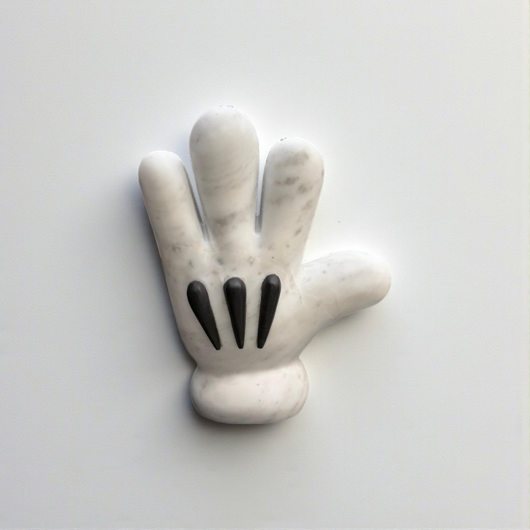 Mano de Mickey Mármol