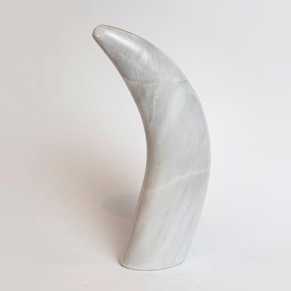 Marble horn