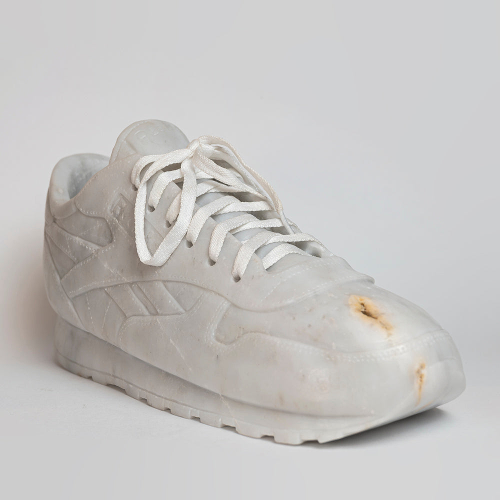 Reebok marble tennis shoes.