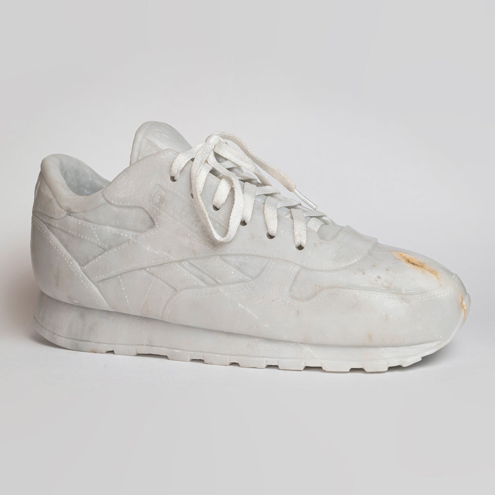 Reebok marble tennis shoes.