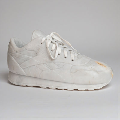 Reebok marble tennis shoes.