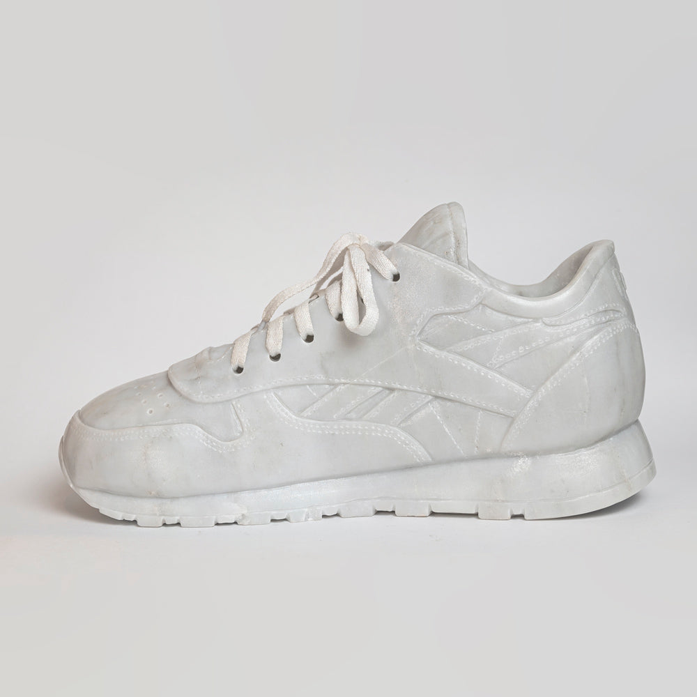 Reebok marble tennis shoes.